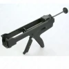 pistolet-reczny-310ml-26-1-do-gestych-mas-czarny